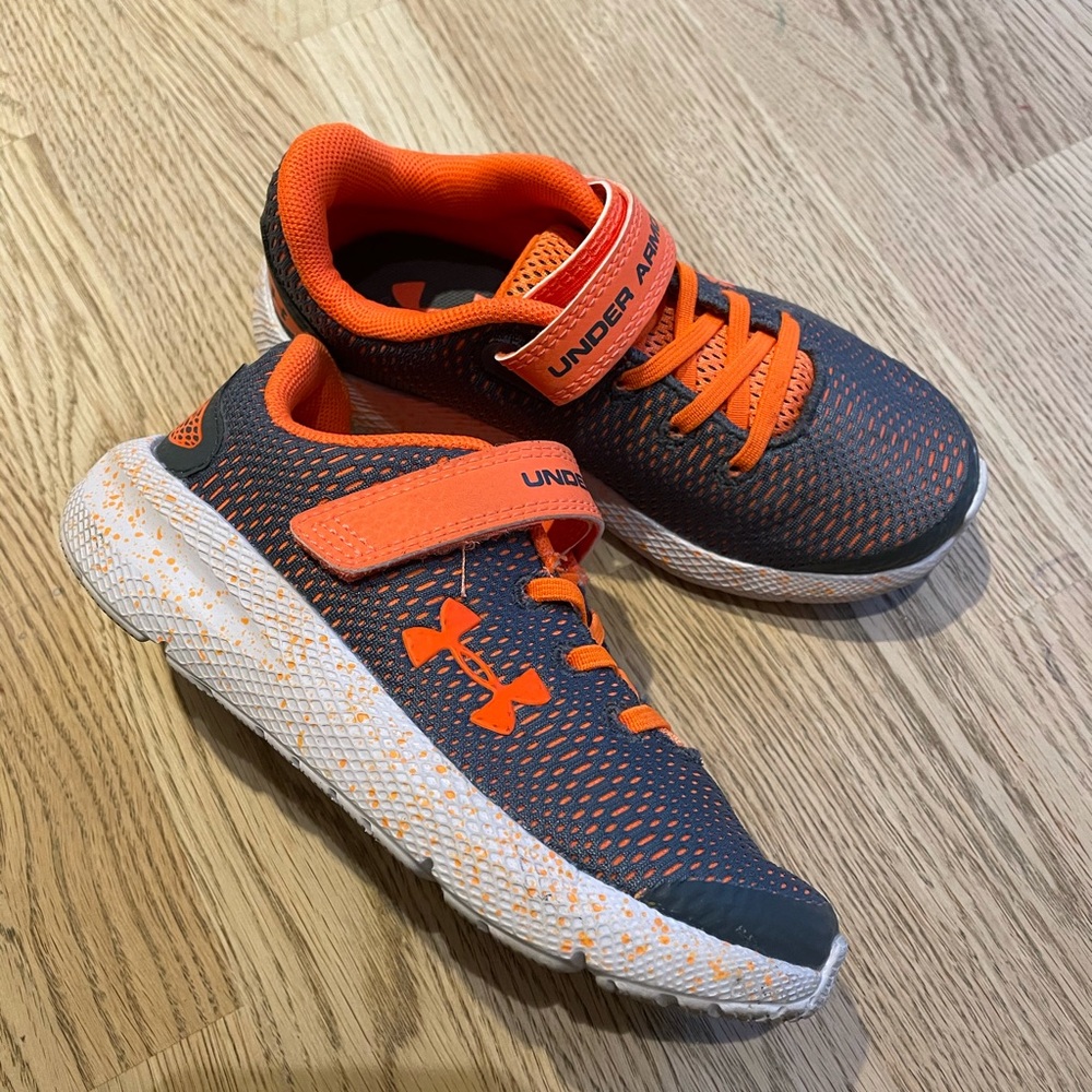 EUC - Under Armour Shoes - toddler boy 11